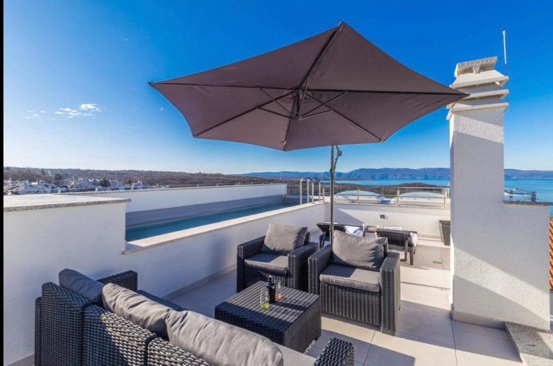 Apartments Solis Lacus Penthouse Njivice Luaran gambar