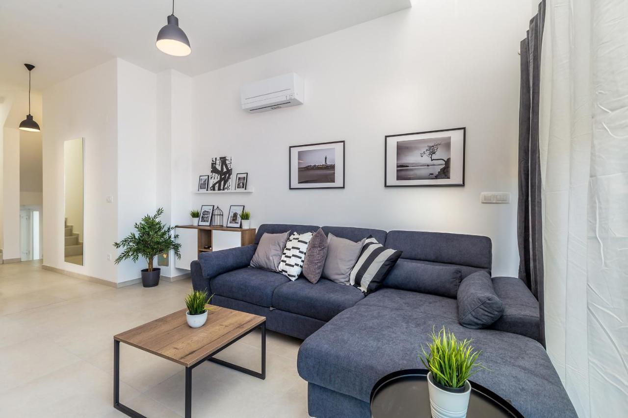 Apartments Solis Lacus Penthouse Njivice Luaran gambar