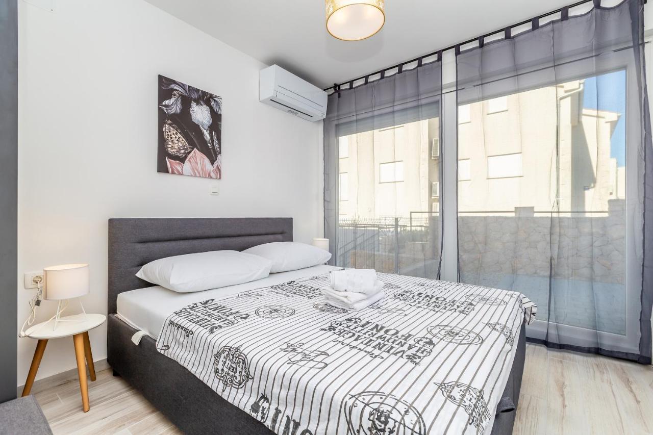 Apartments Solis Lacus Penthouse Njivice Luaran gambar