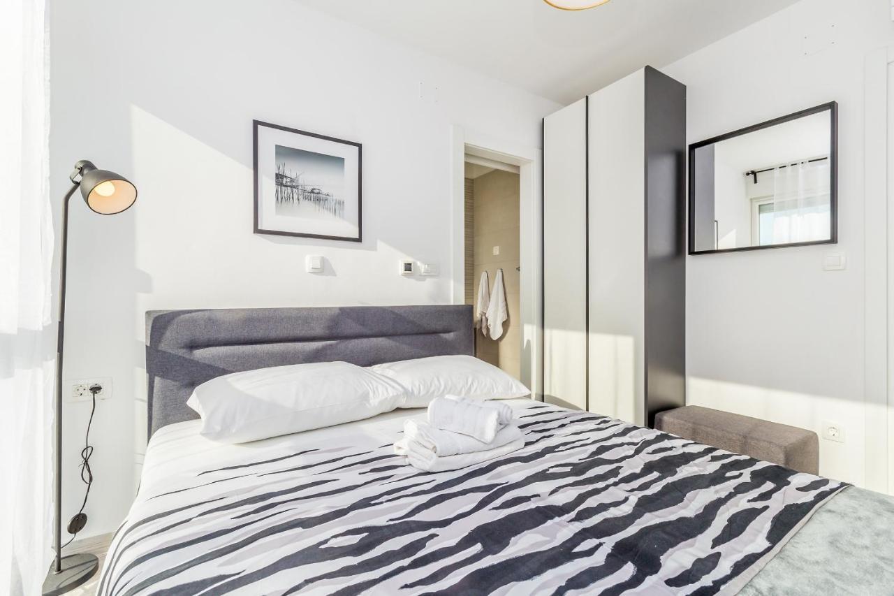 Apartments Solis Lacus Penthouse Njivice Luaran gambar