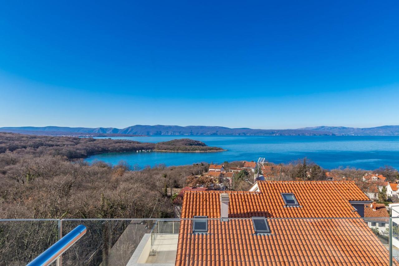 Apartments Solis Lacus Penthouse Njivice Luaran gambar