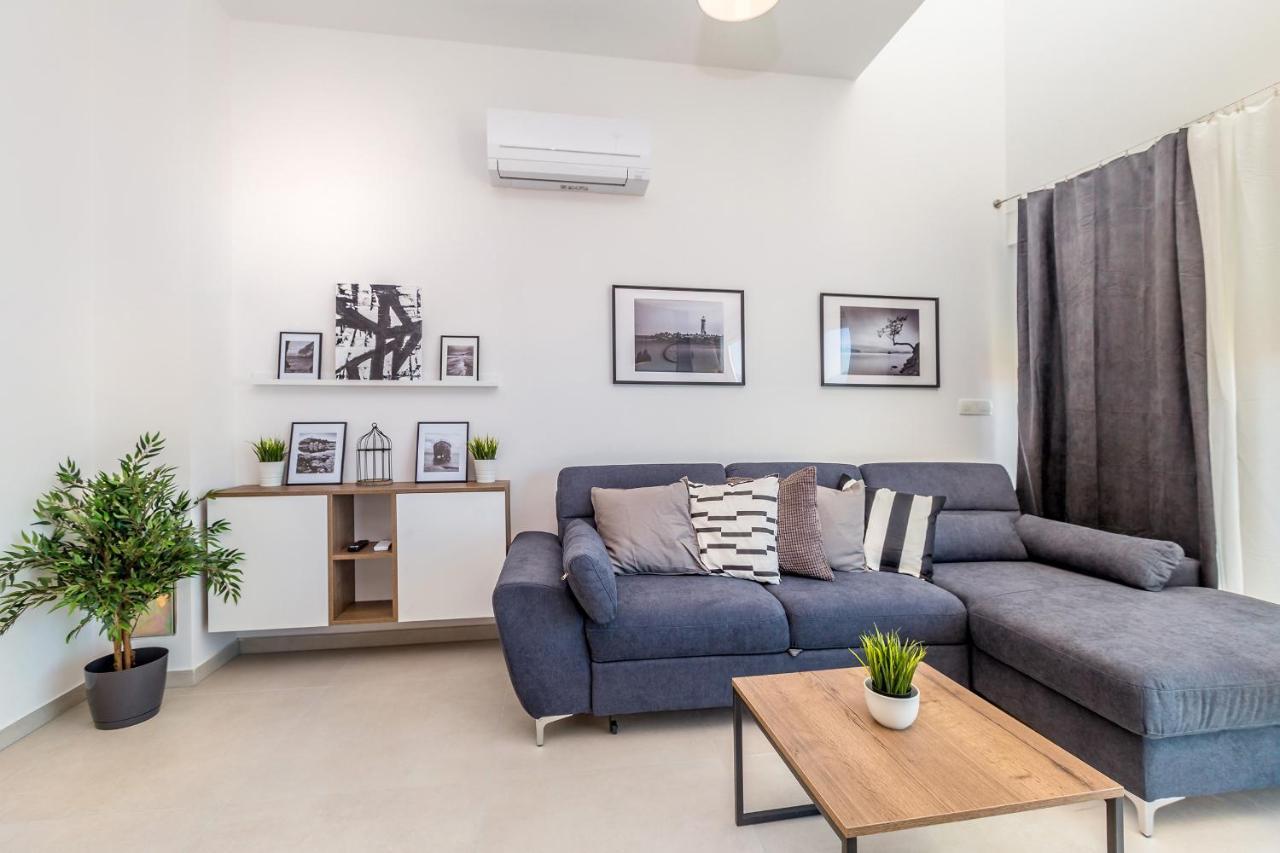 Apartments Solis Lacus Penthouse Njivice Luaran gambar