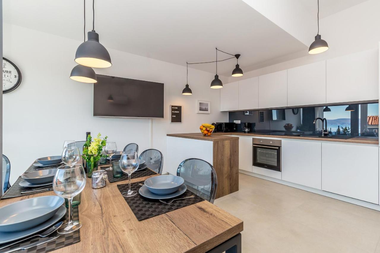 Apartments Solis Lacus Penthouse Njivice Luaran gambar