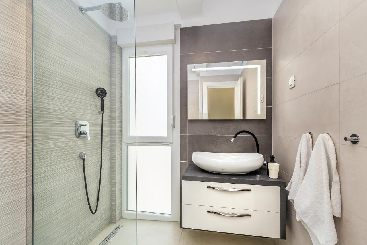 Apartments Solis Lacus Penthouse Njivice Luaran gambar