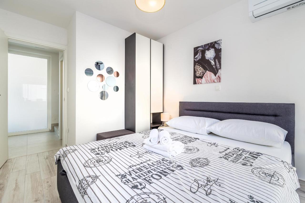 Apartments Solis Lacus Penthouse Njivice Luaran gambar