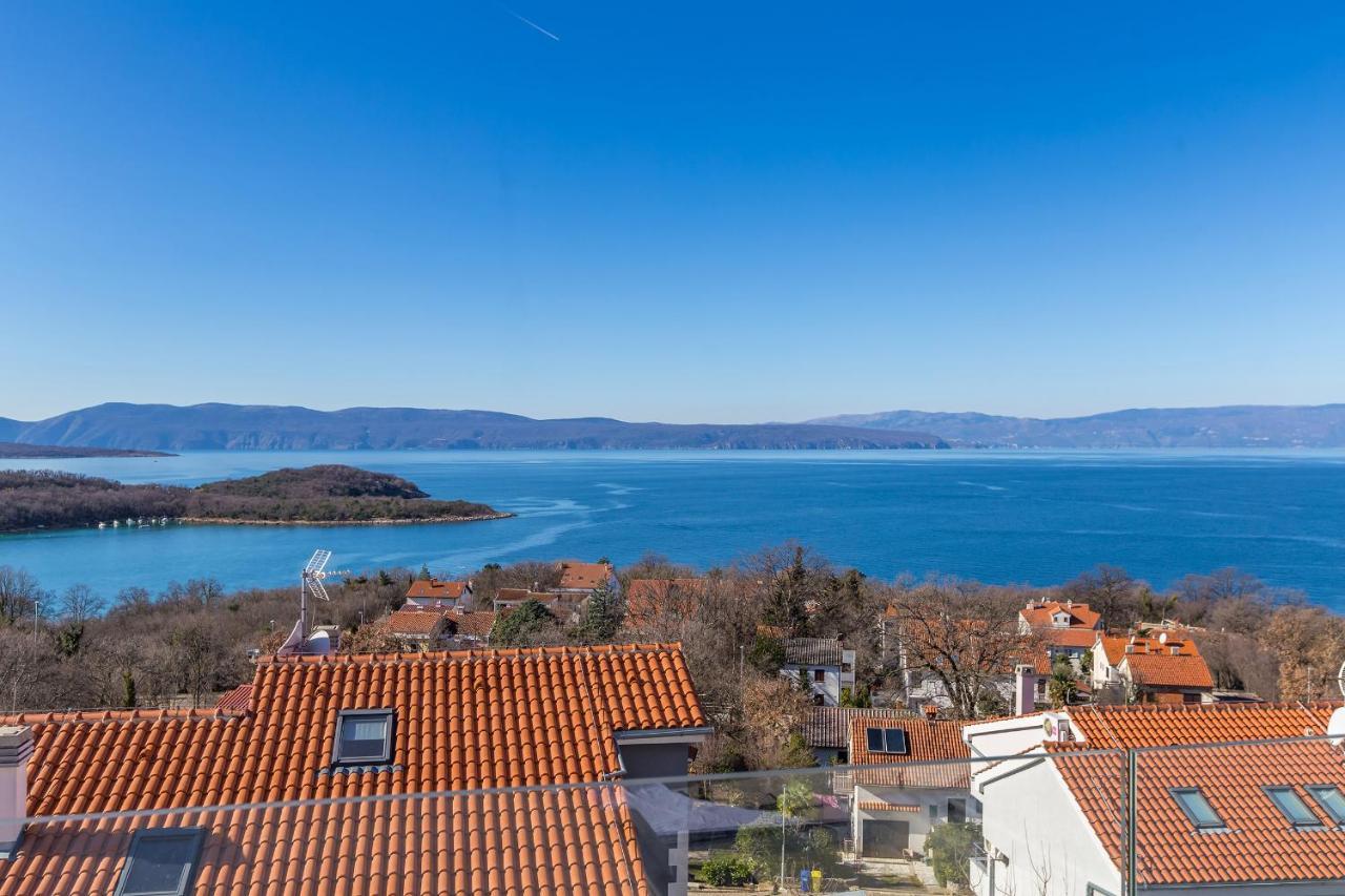 Apartments Solis Lacus Penthouse Njivice Luaran gambar
