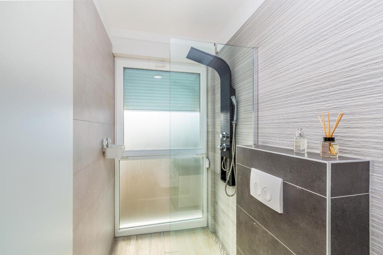 Apartments Solis Lacus Penthouse Njivice Luaran gambar